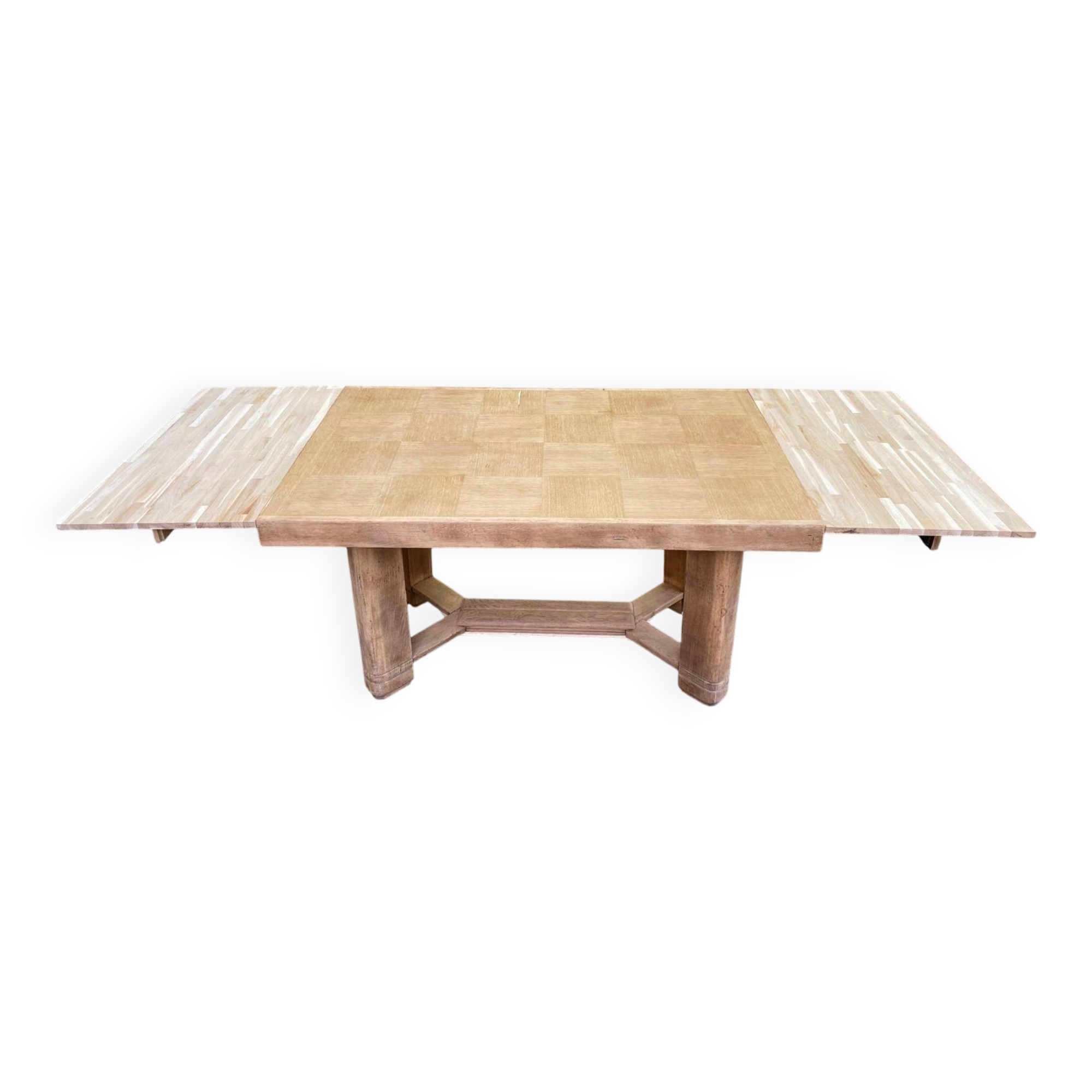 Table à manger brutaliste extensible décapée en chêne campagne chic 1950