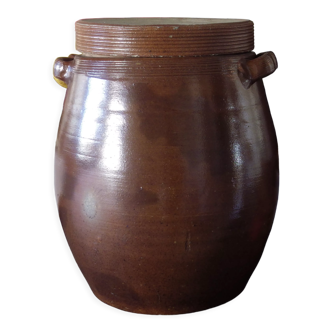 Varnished grease pot