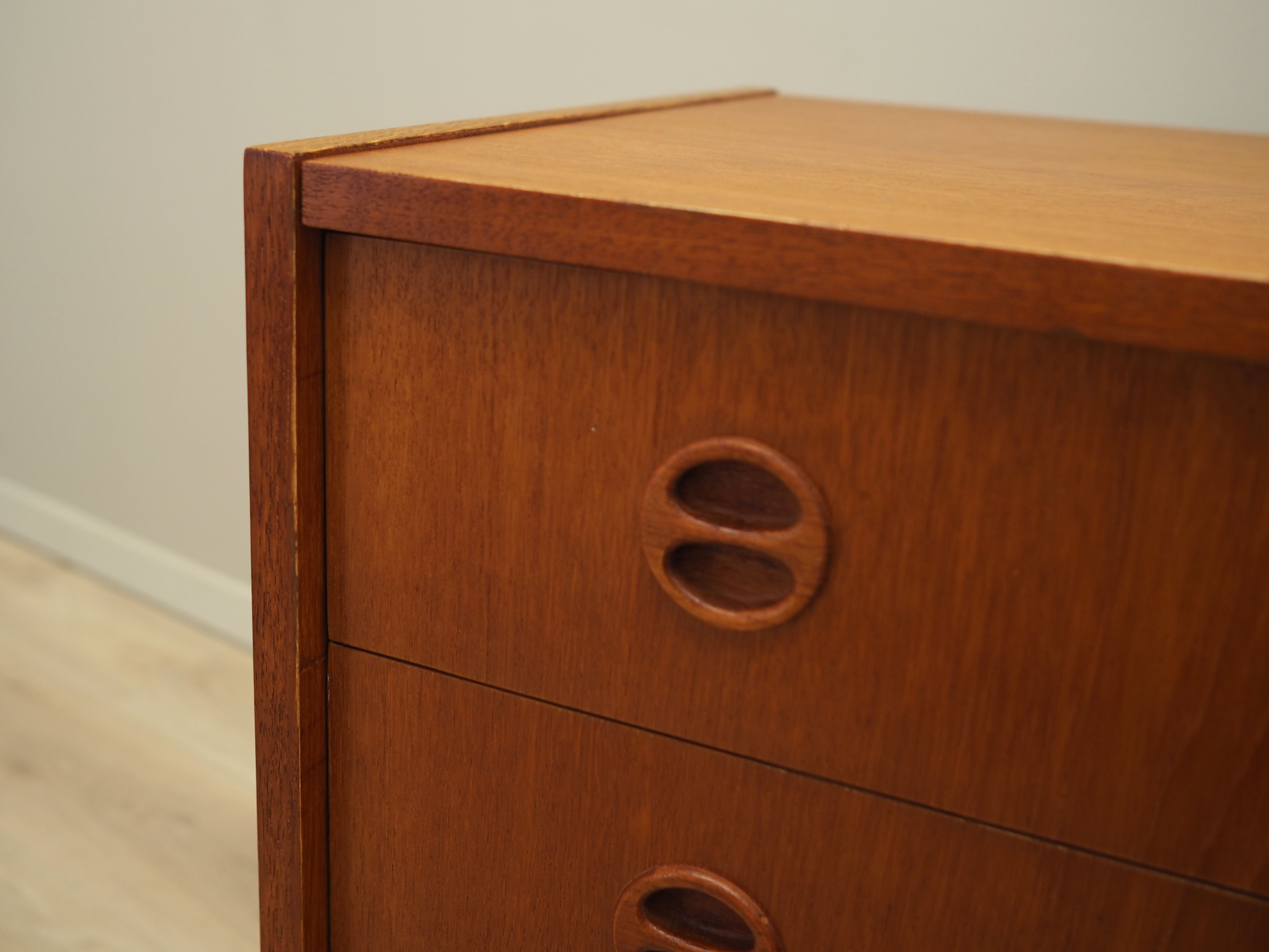 Commode en teck, design danois, années 1970, Danemark