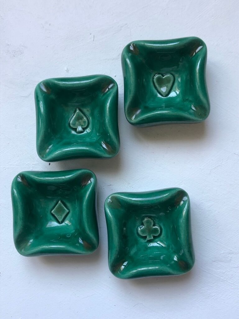 Set of 4 ceramics cups