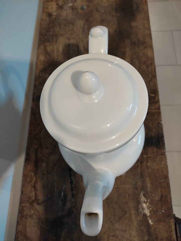 Porcelain coffee maker