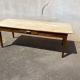 Farm table
