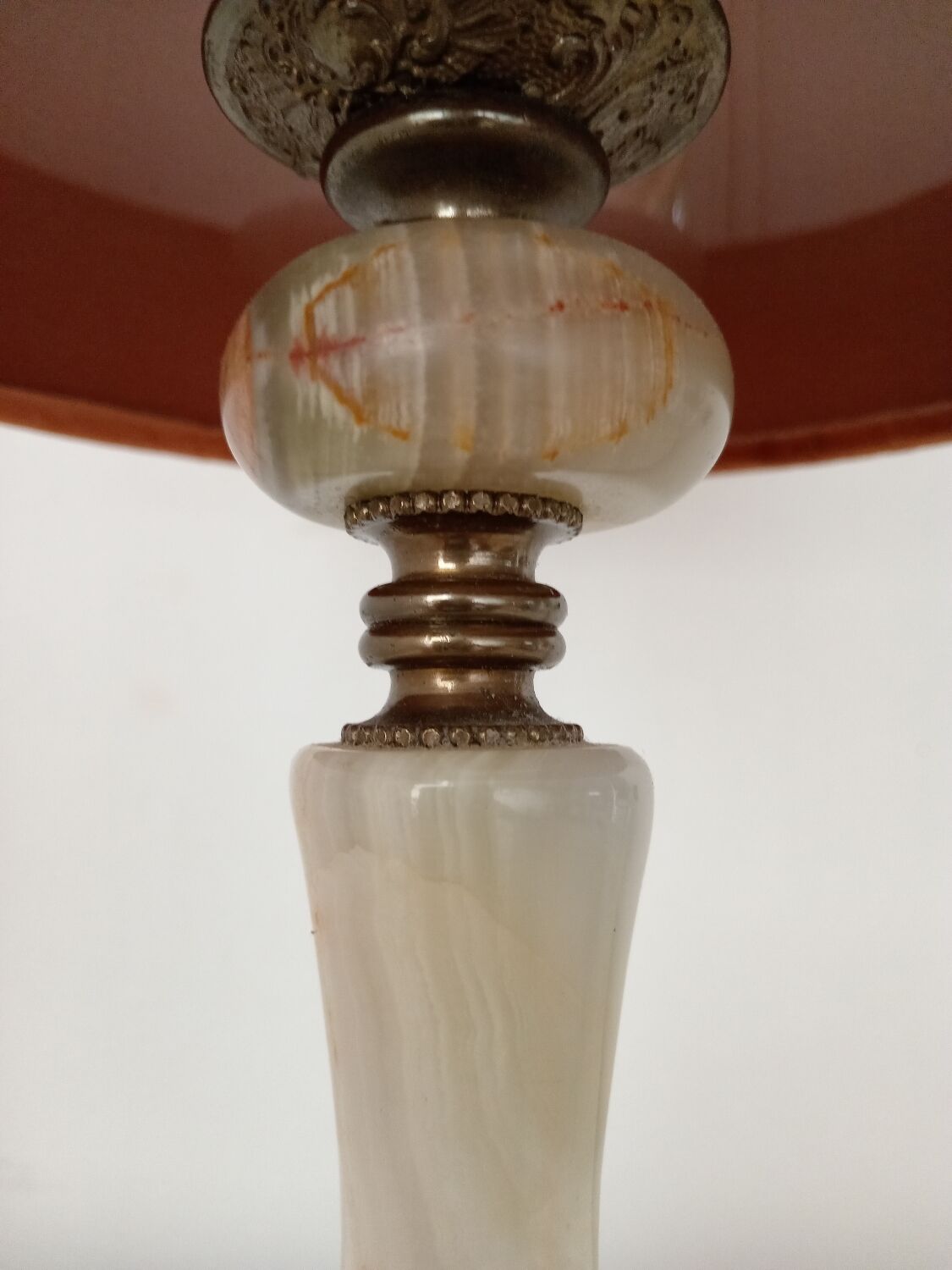 Onyx lamp