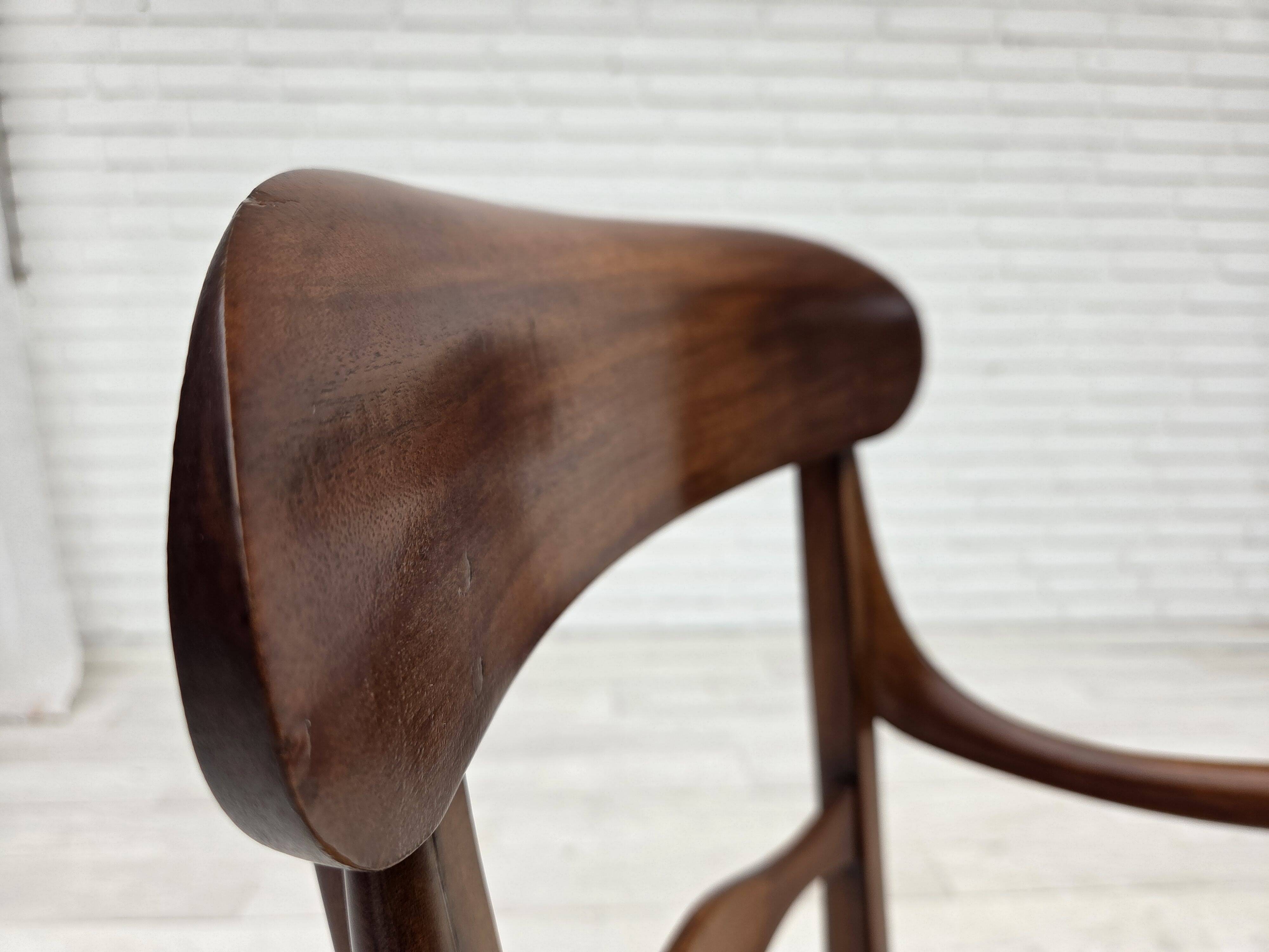 1970s, Italian design by Fratelli Levaggi, 2 armchairs, model "Campanino".