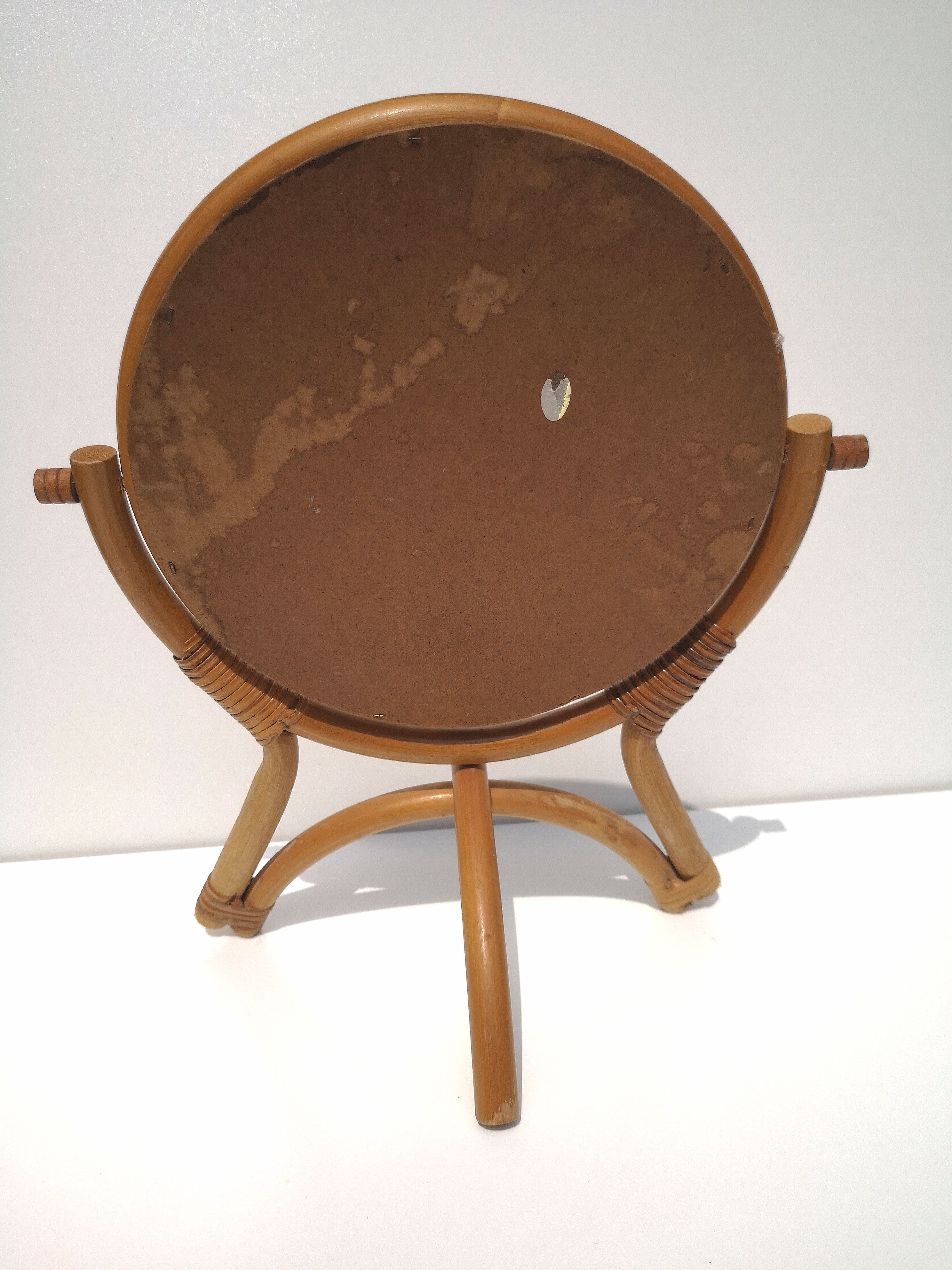 Mirror to pose, vintage, rattan