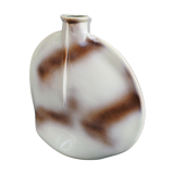 Flat vase