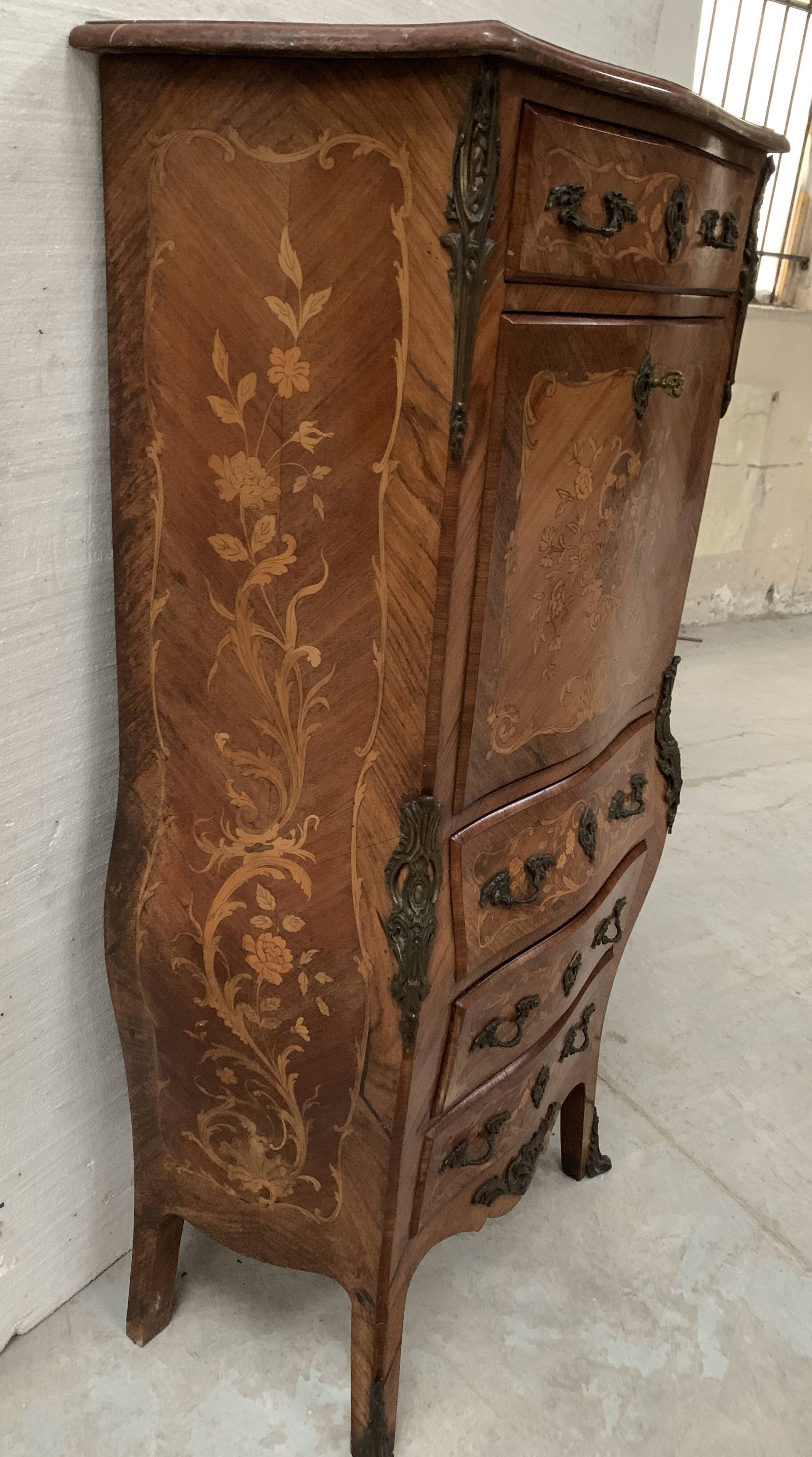 Louis XV style lady's secretary in light wood marquetry, 20th century.