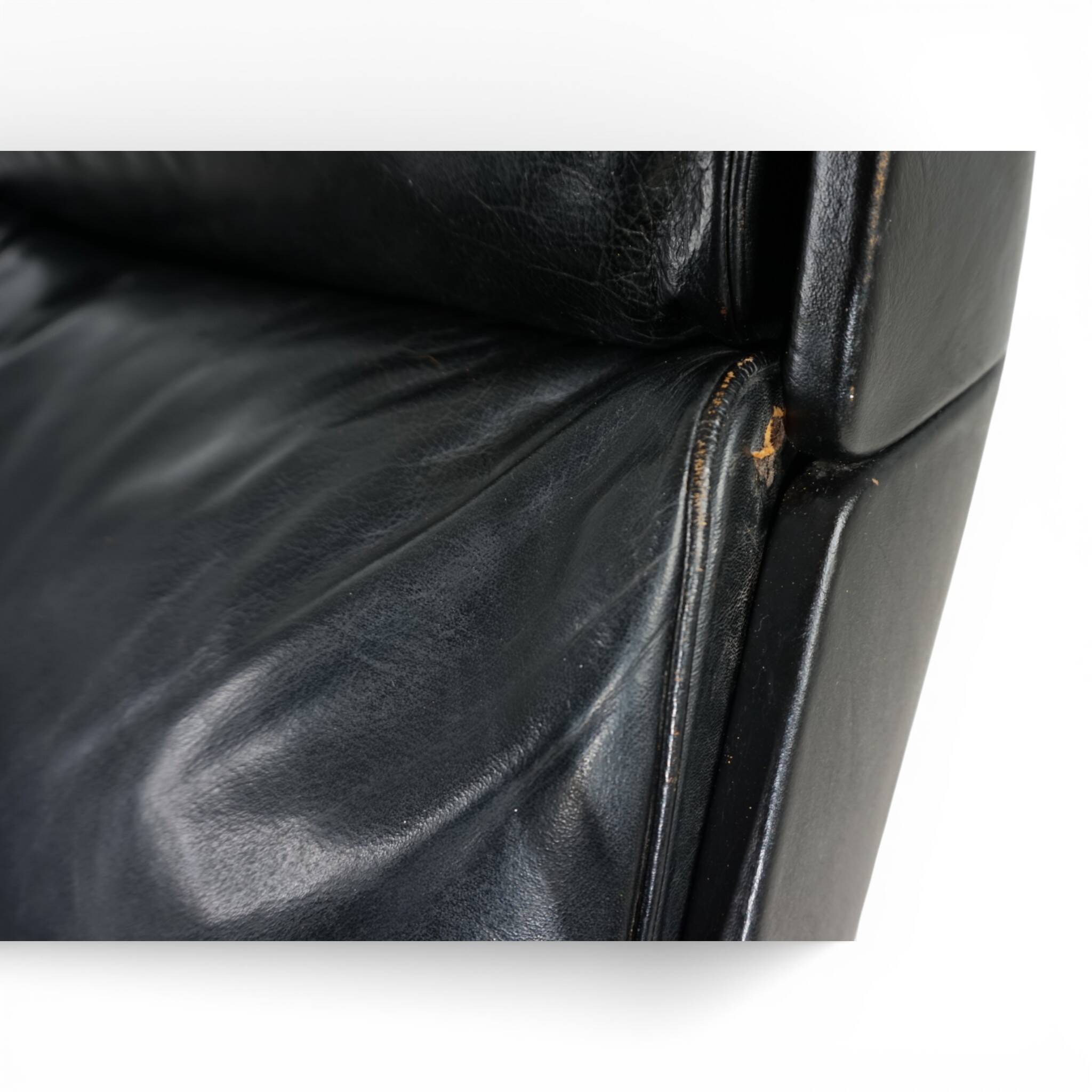 Kaufeld Siesta 62 leather lounge chair by Jacques Brule, 1960