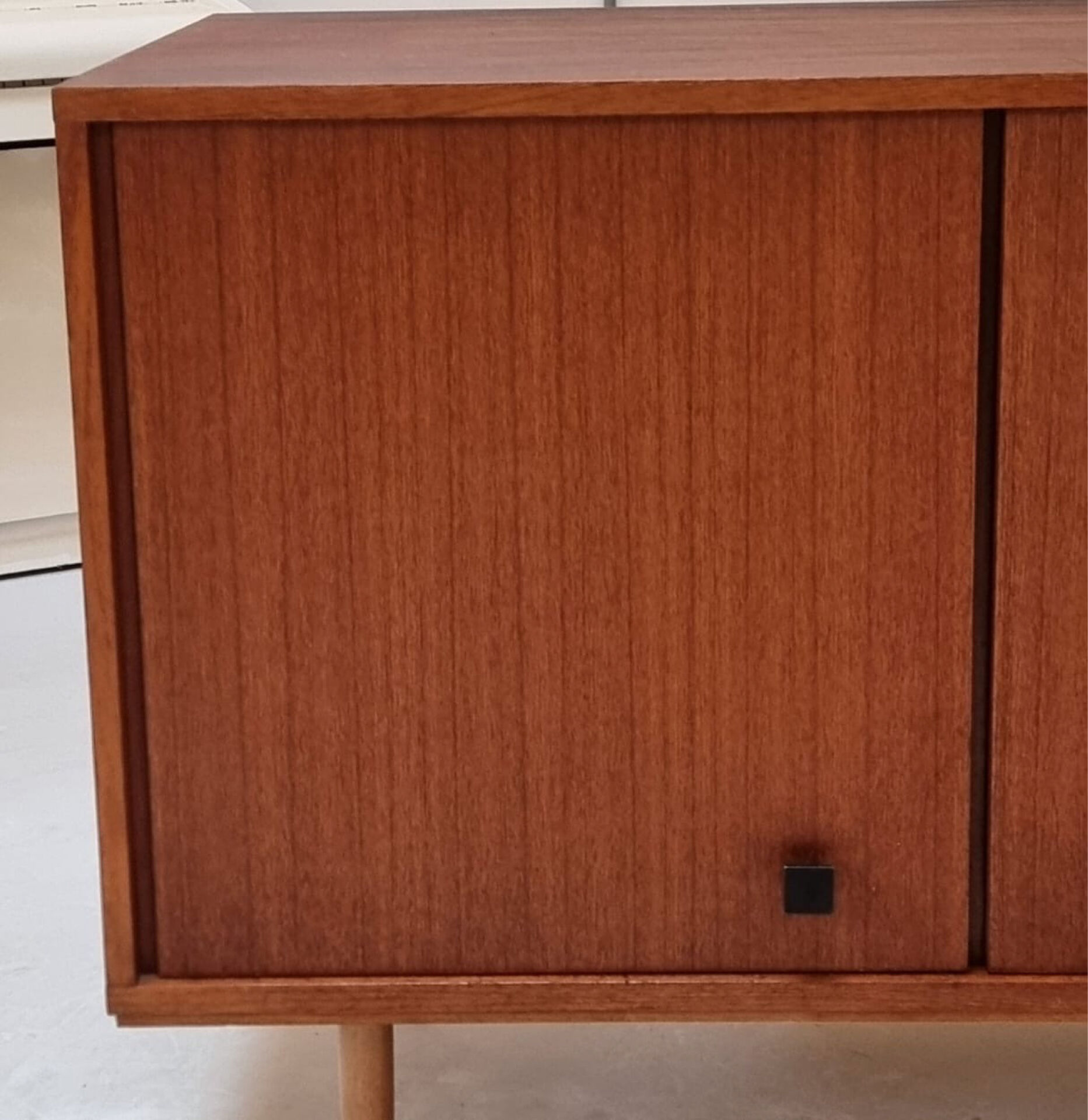 Armoire du milieu du siècle