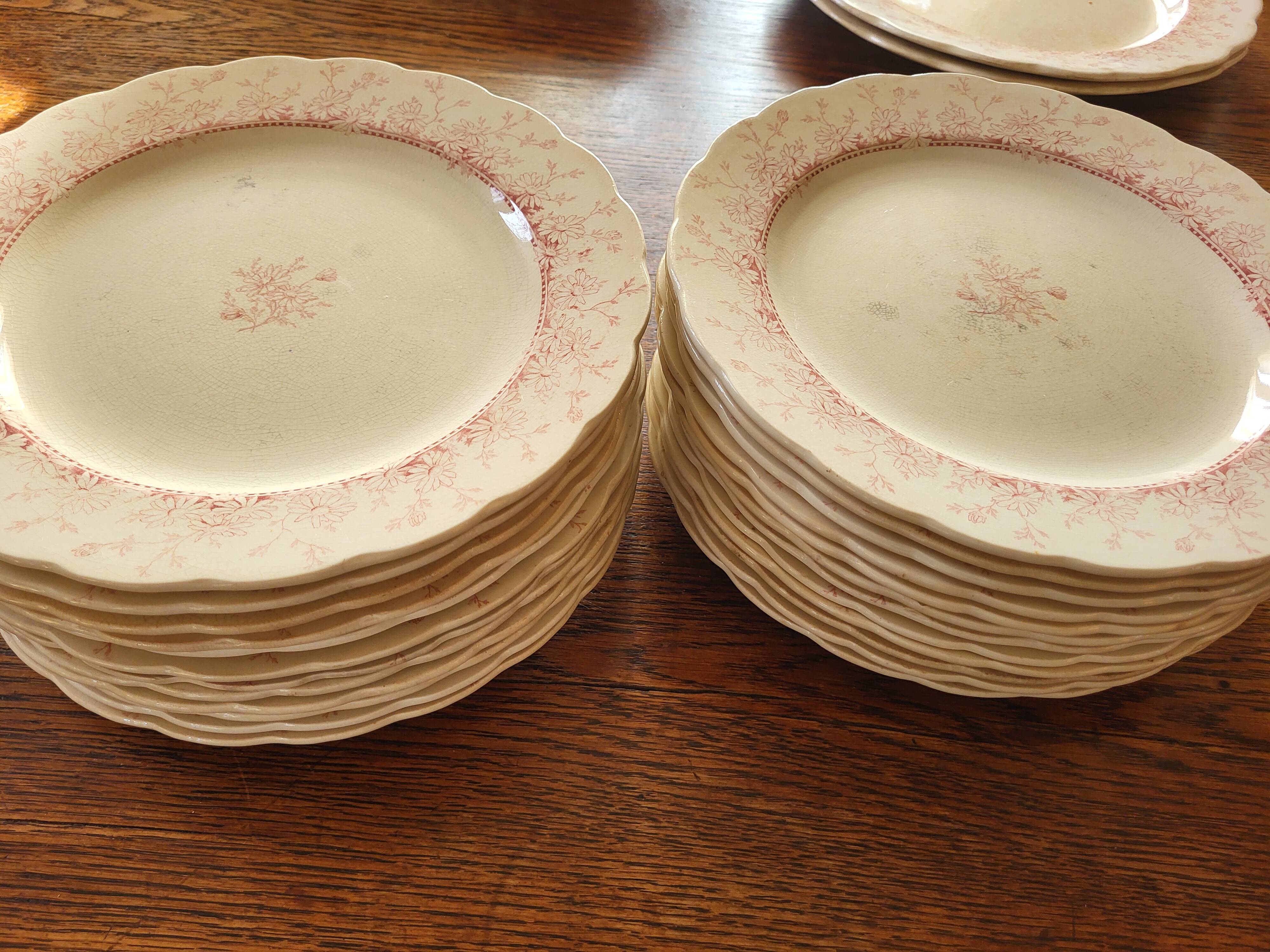 Service anglais ancien en céramique