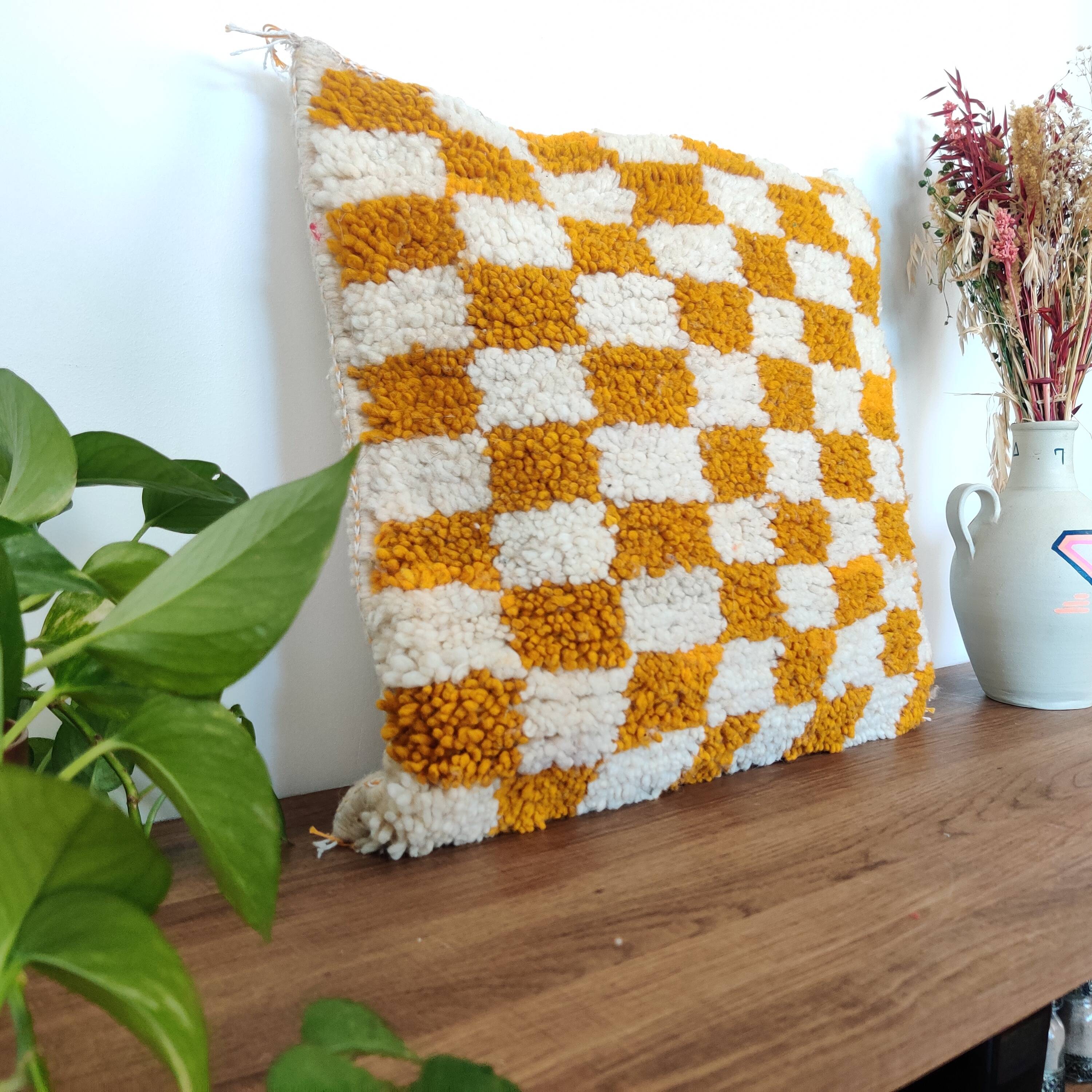 Berber Cushion Yellow Checkerboard Béni Ouarain