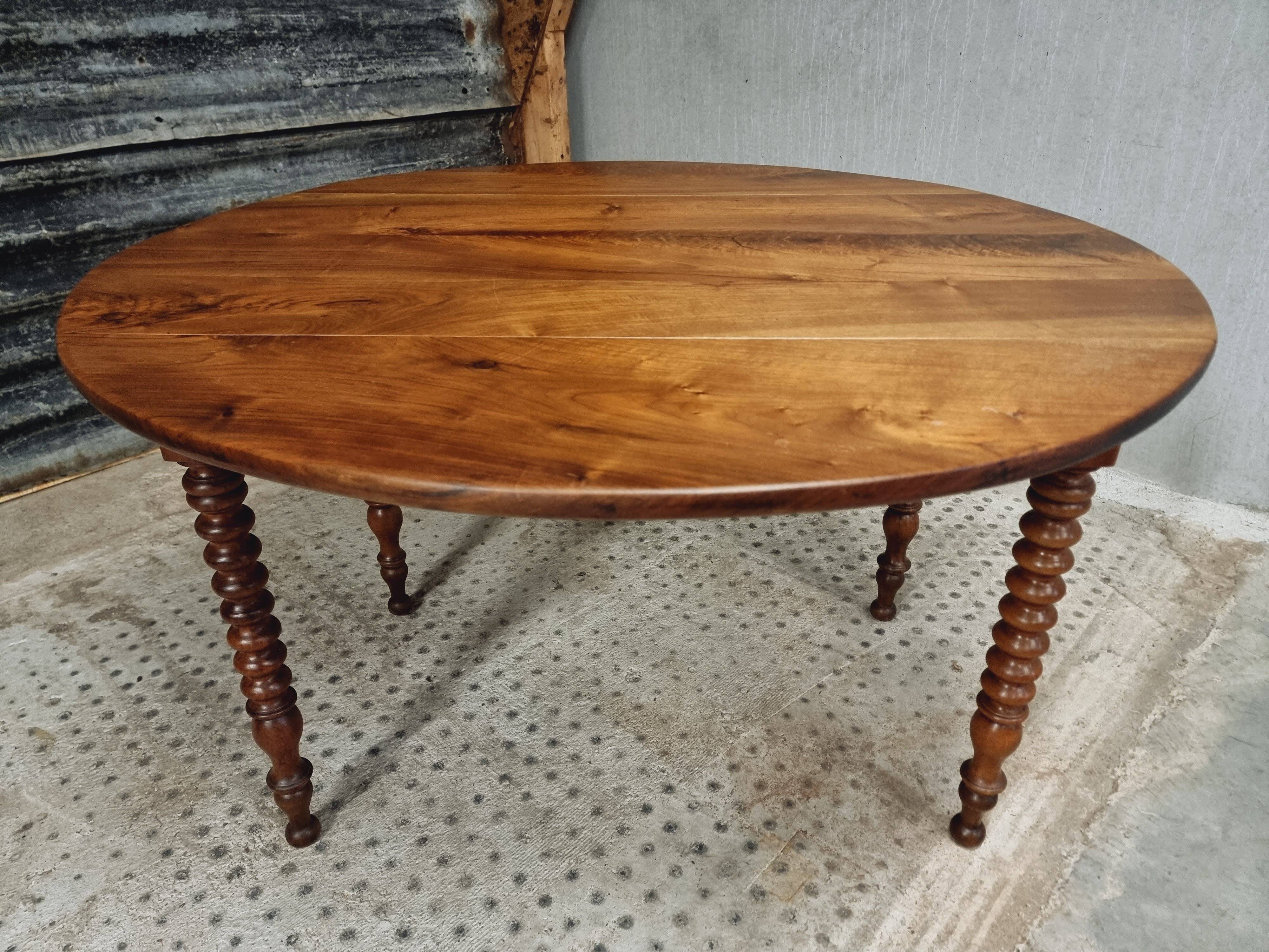 Antique round table drop-leaf table 125 cm walnut