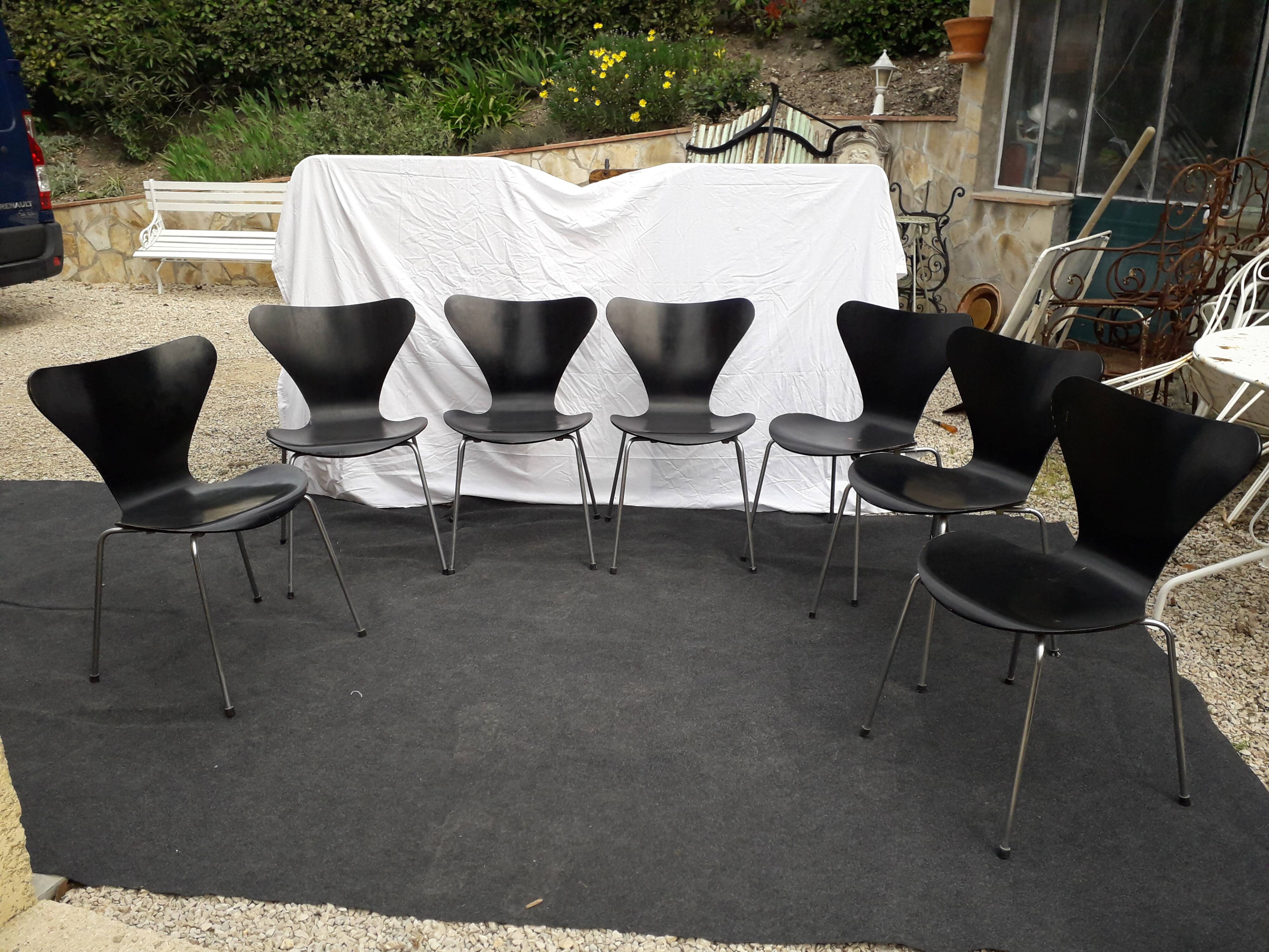 Lot of 7 chairs by Arne Jacobsen for Fritz Hansen