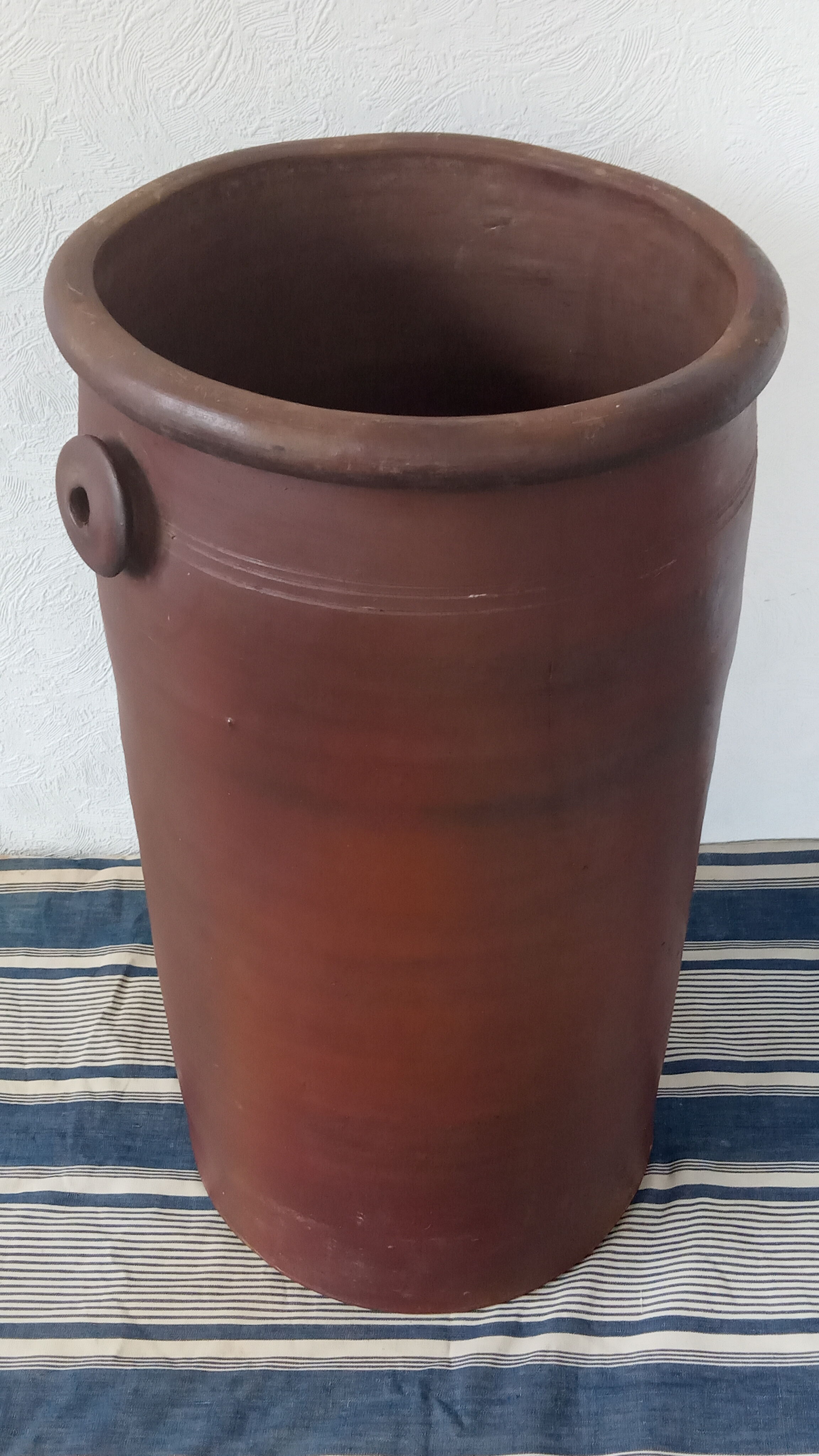 Pottery salter XL