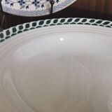 6 anciennes assiettes creuses dépareillées en Terre de Fer vertes et bleues