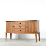 Buffet en noyer de Gordon Russell pour Heal, datant du milieu du siècle