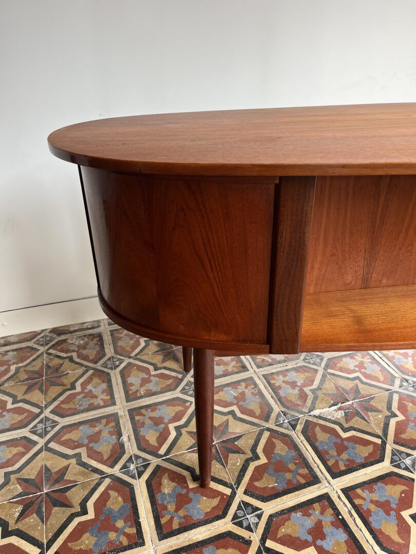 Danish kidney shaped desk