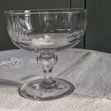 Ancienne coupe à fruits ou autre , cristal soufflé taillé , jambe bullée