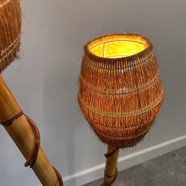 Lampadaire en rotin et osier de Louis Sognot, France, années 1960