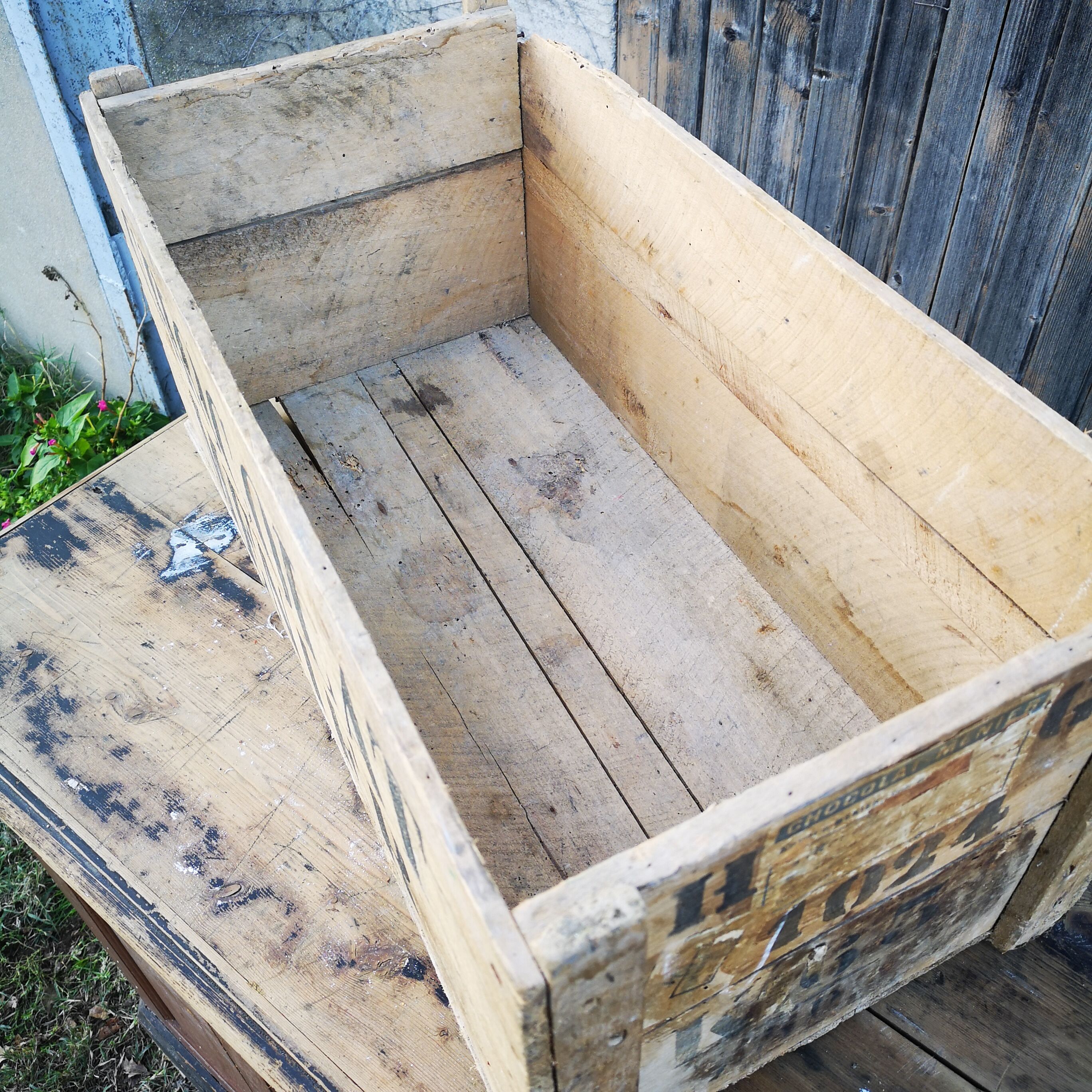 Old transport crate Chocolat Meunier