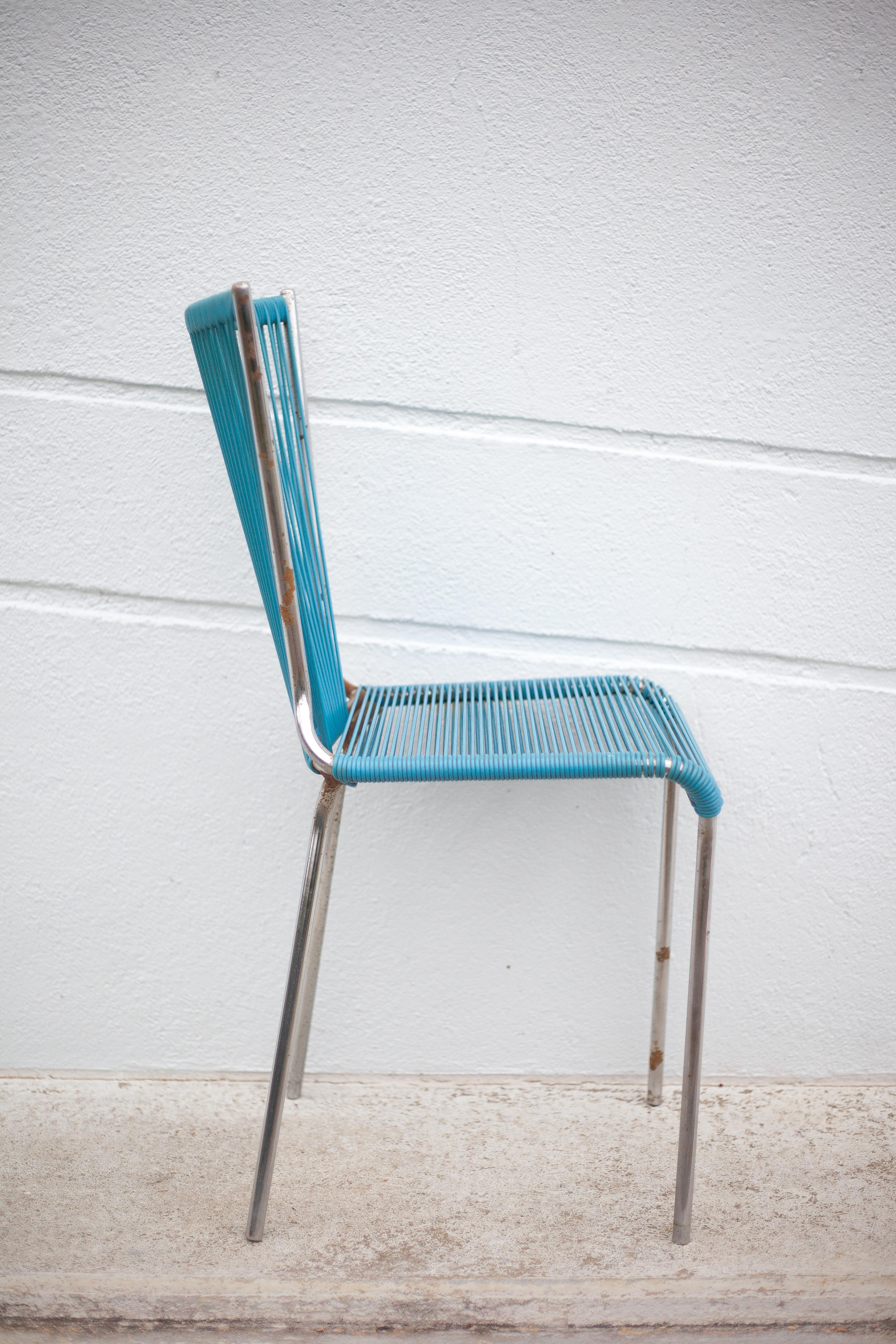 Vintage blue scoubidou chai