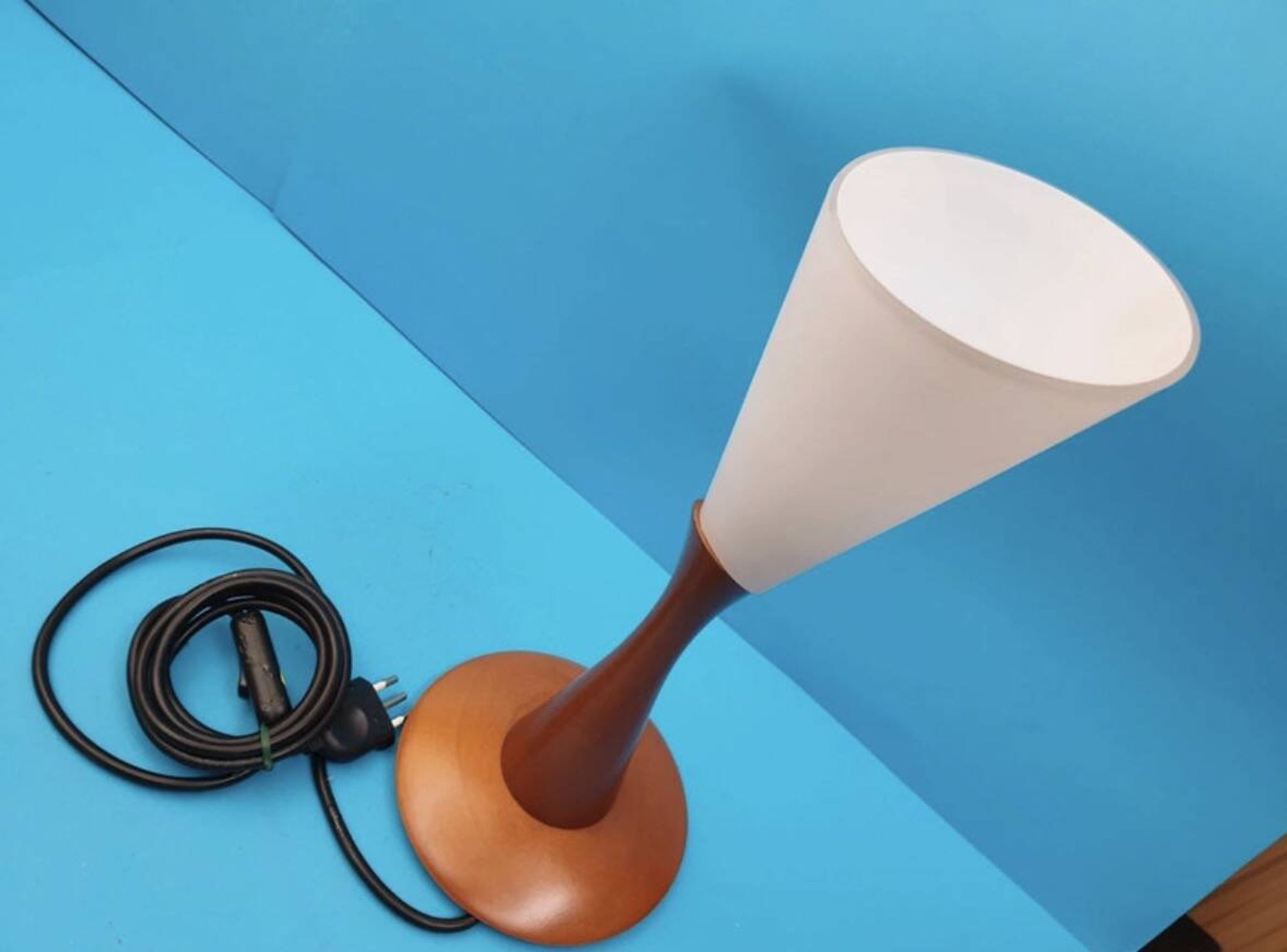 Lampe Neoggetti en verre de Murano et bois
