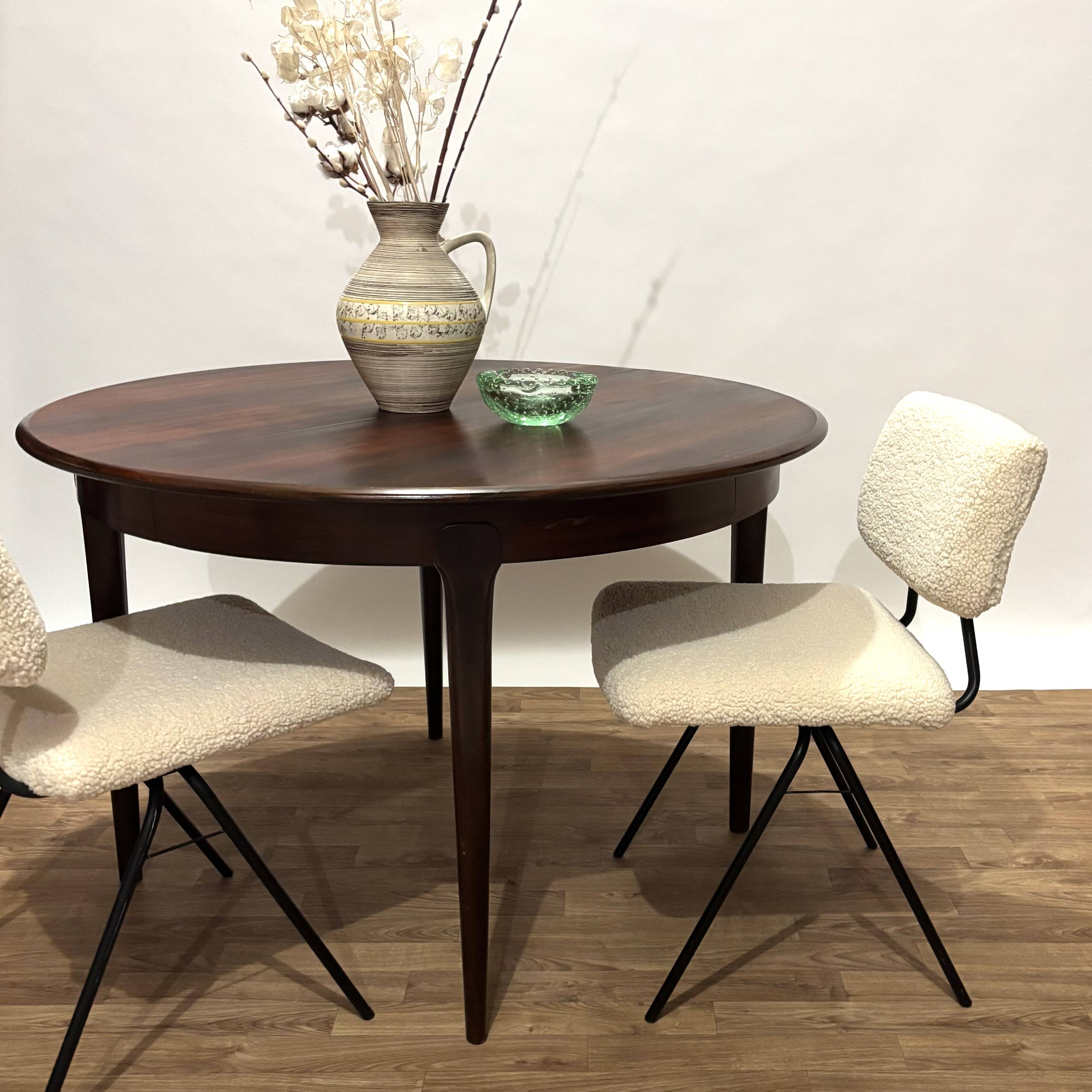 Danish extendable table in Rio rosewood