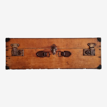 Old wooden trunk or suitcase