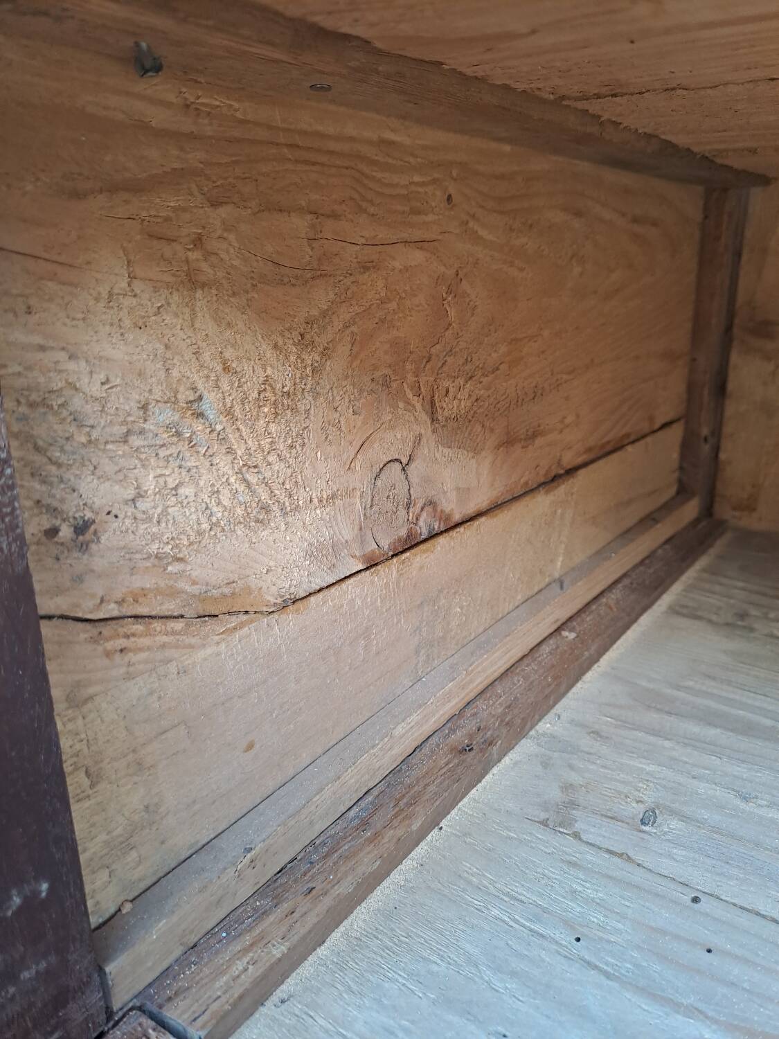 Louis XVI chest of drawers, mahogany, late 18th century, early 19th century