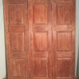 Screen in teak