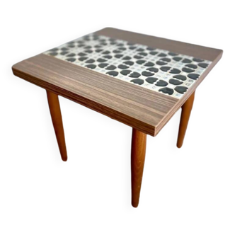 Vintage side table / vegetable table with tiles