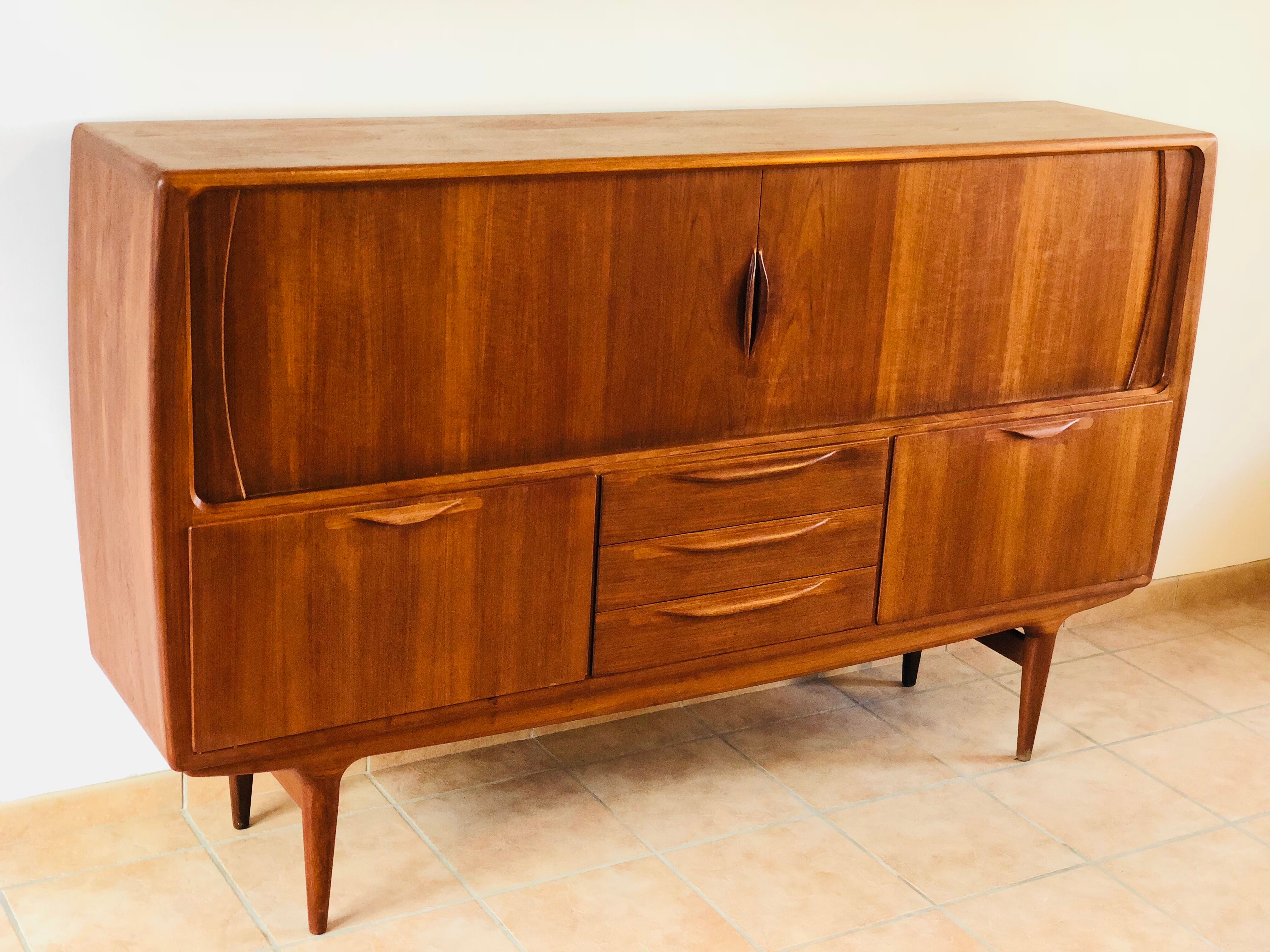 Danish teak sideboard by Johannes Andersen to Uldum Møbelfabrik
