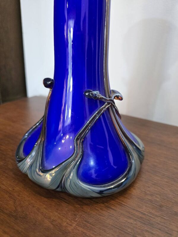 Vase en verre soufflé bleu cobalt – Silice Création Biot – 39 cm