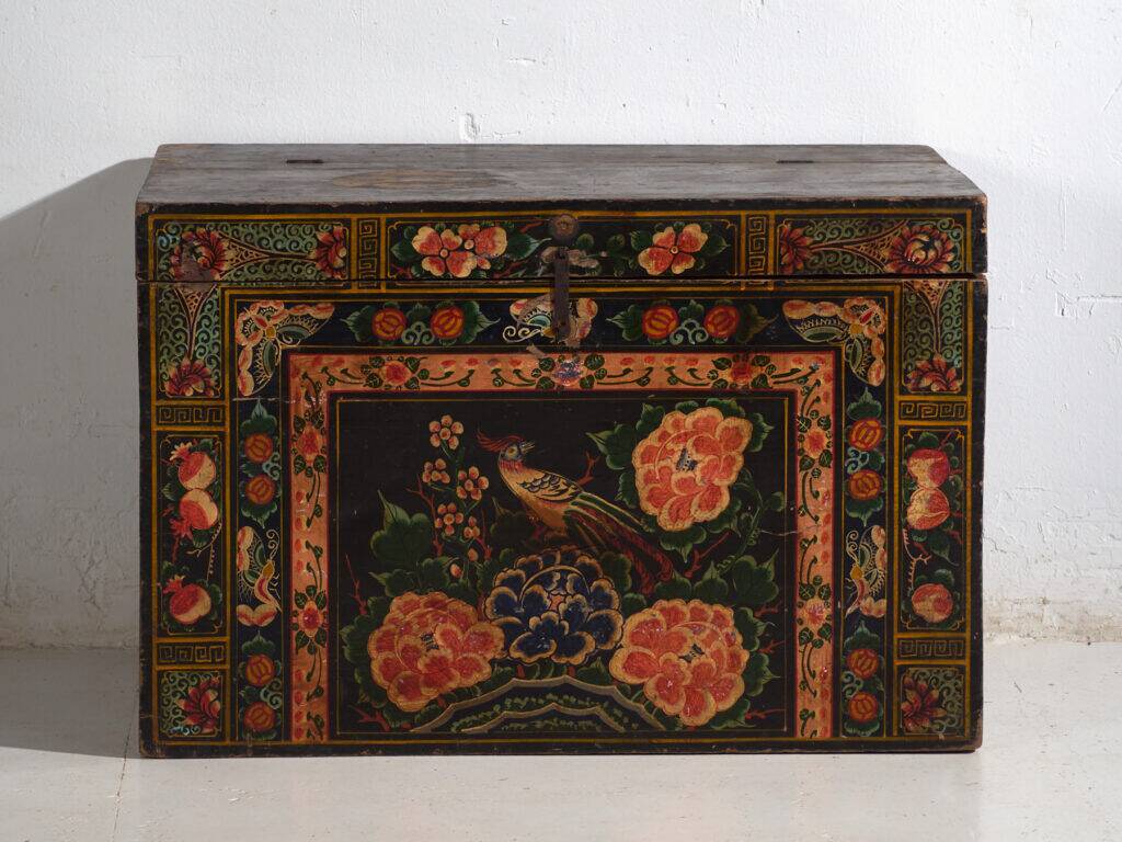 Antique Chinese chest painted in pine wood – China, circa 1900