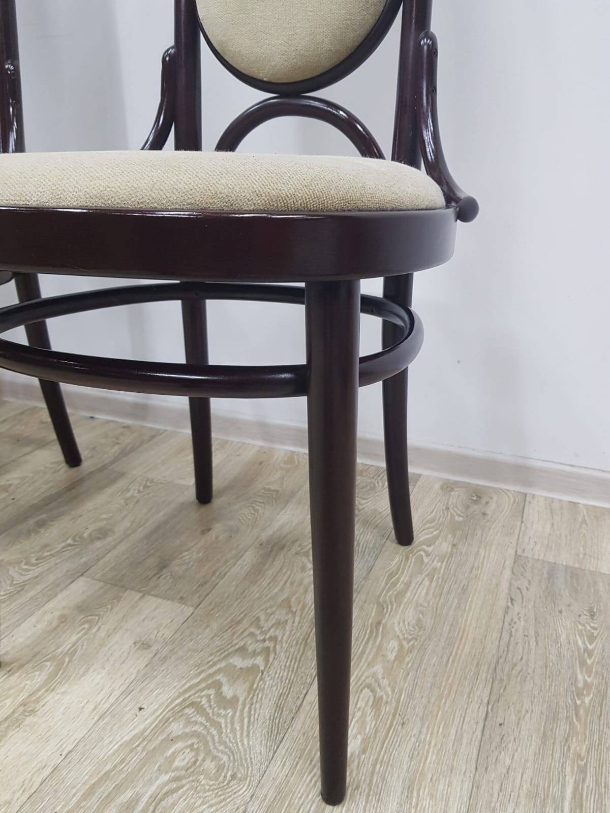 Ensemble de trois chaises Thonet
