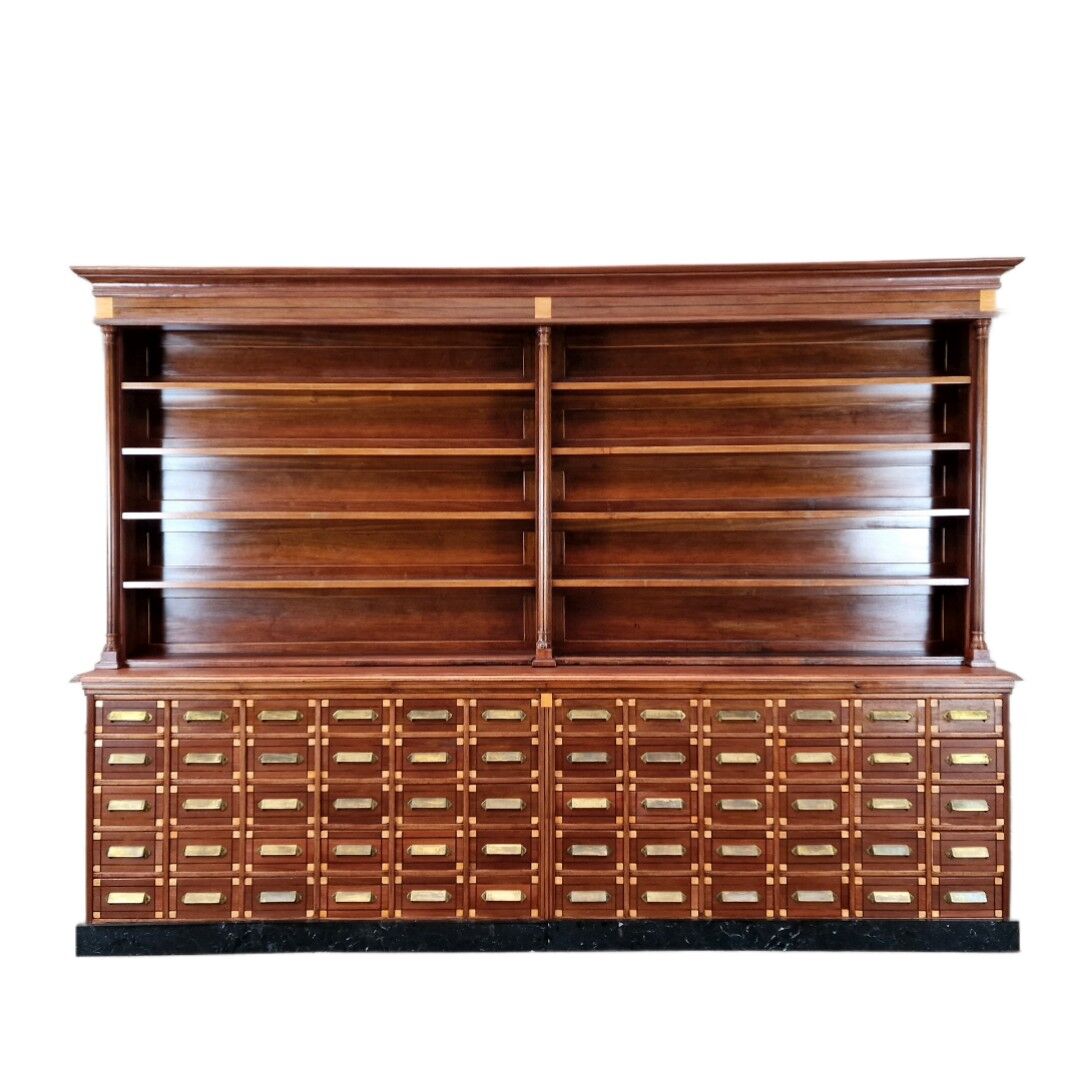 Grande armoire d’apothicaire Art Déco en acajou, 1909