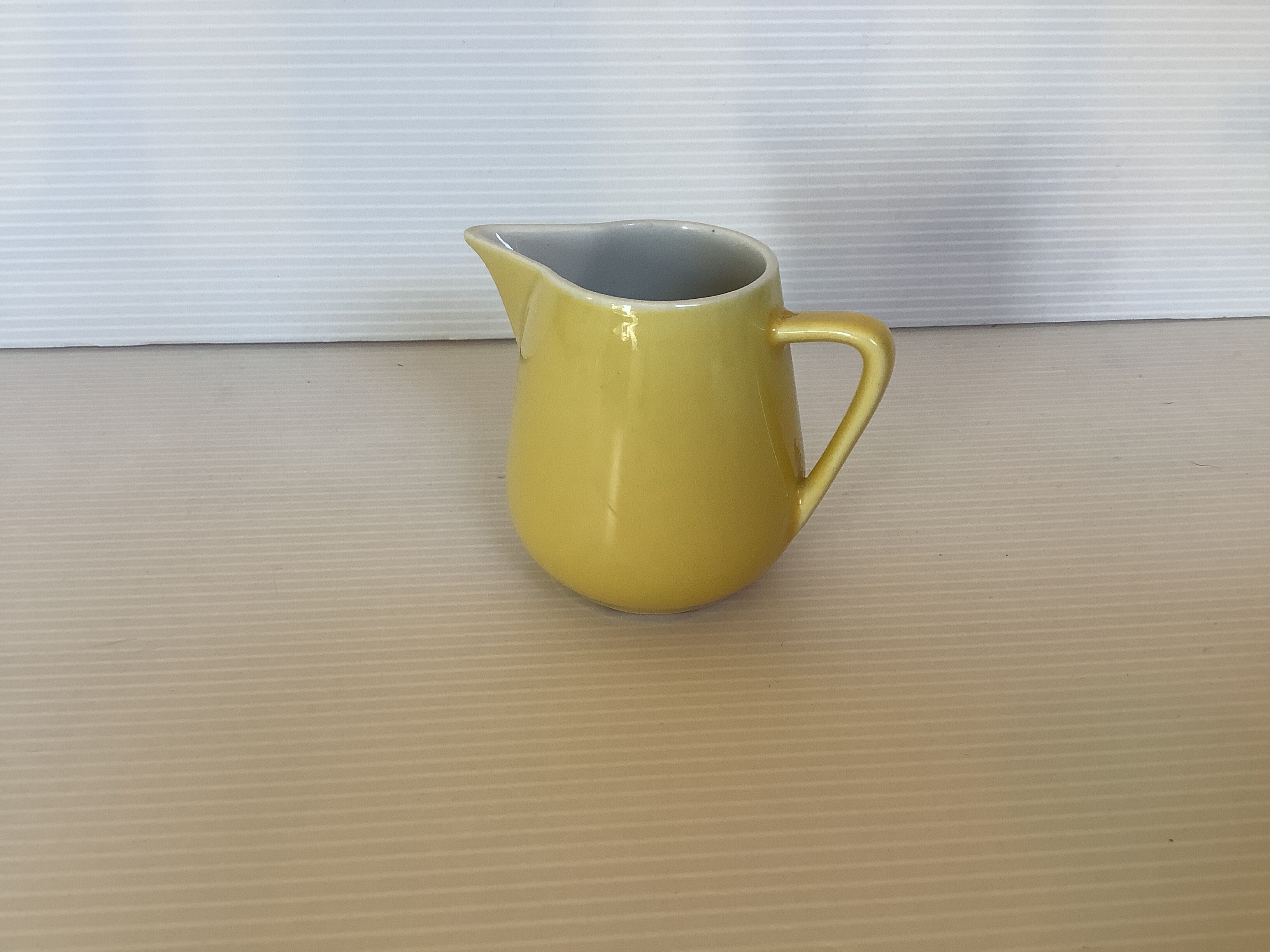Crémier pot à lait jaune villeroy et boch