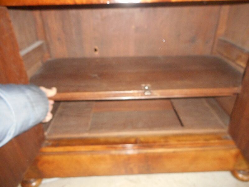 Secretary of the period walnut restoration of the XIXth century