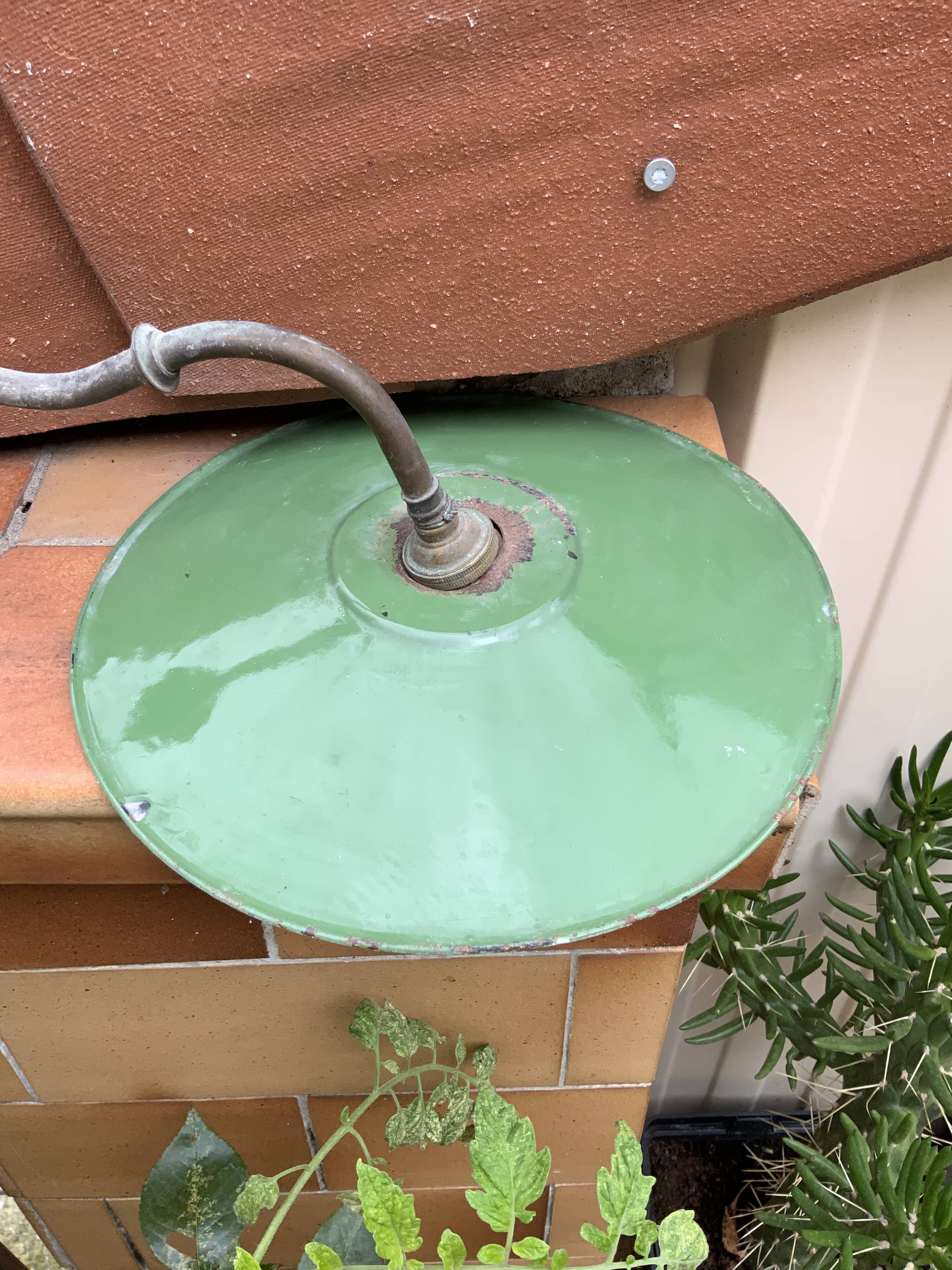Wall lamp old gooseneck lampshade sheet enamelled green and white