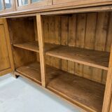 Large two-part display case (renovated)