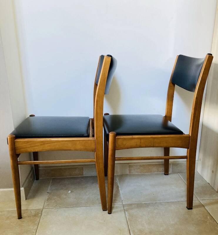 Pair of Scandinavian chairs from the 1960s/70s