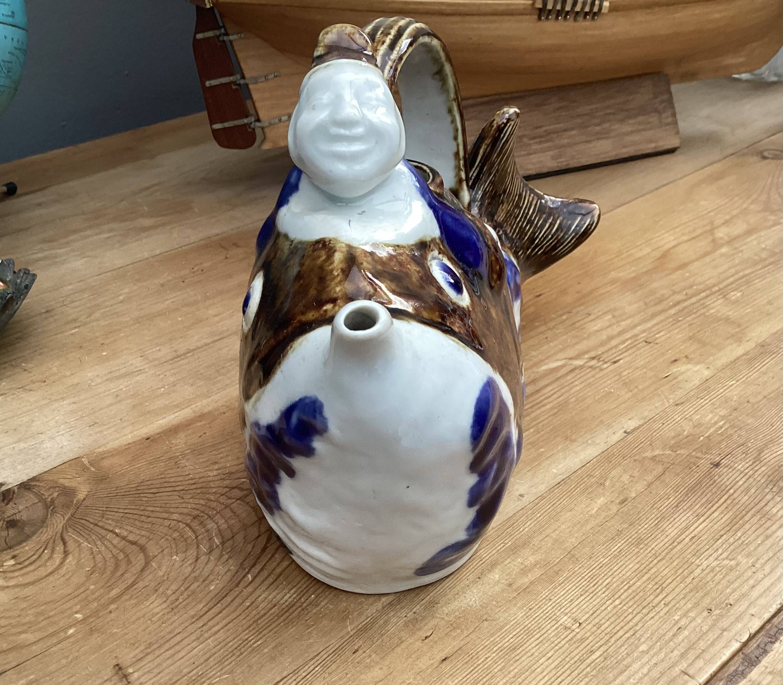 Hirado Teapot Riding Carp Tea 1860-1910