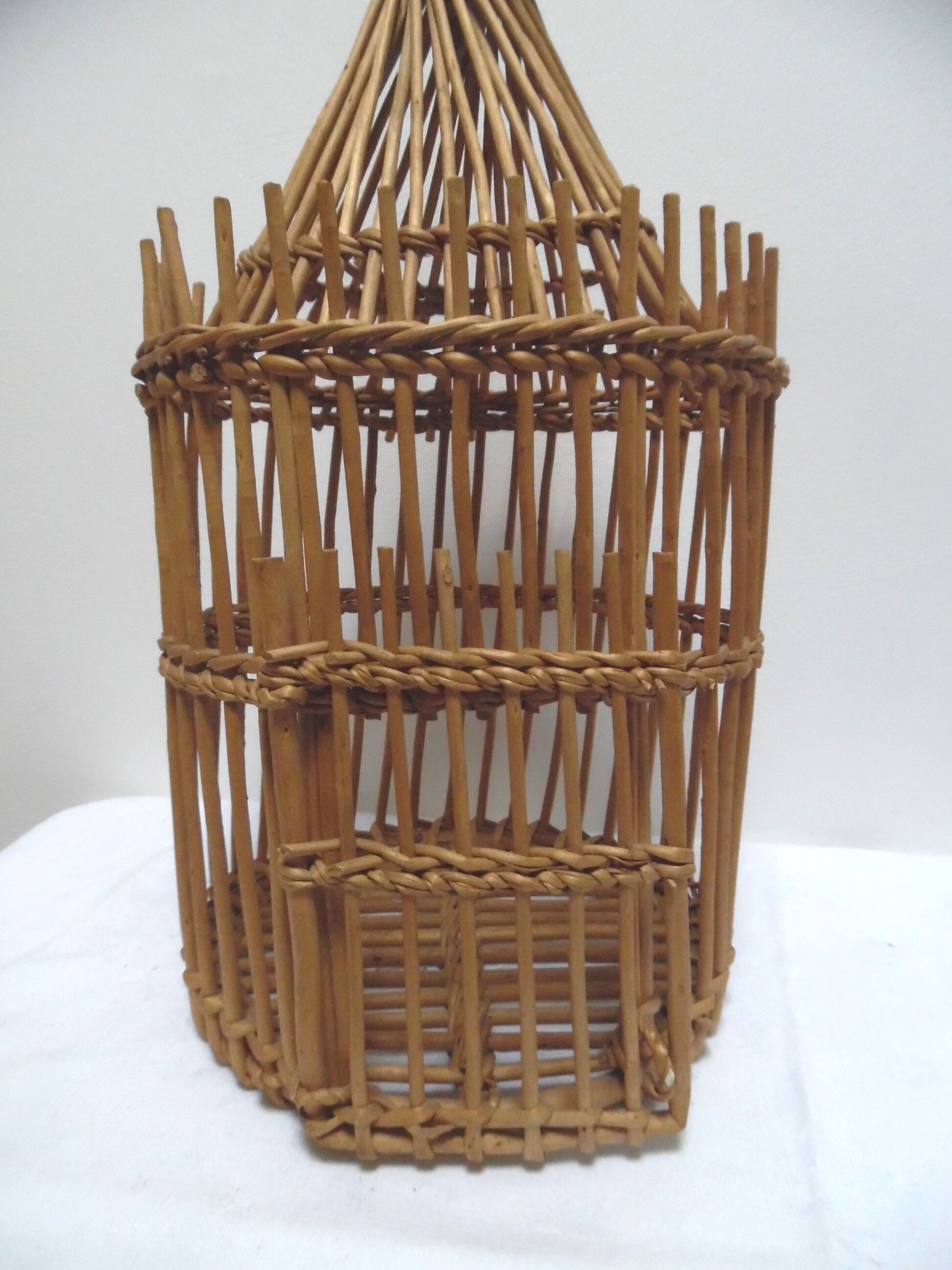 Cage à oiseaux en rotin