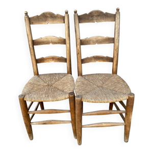 Deux chaises paillées
