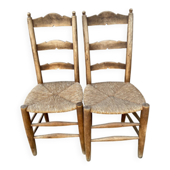 Deux chaises paillées campagnardes