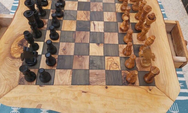 Rustic chess table in olive wood chess game 17.7 "with 32 pieces of craft chess