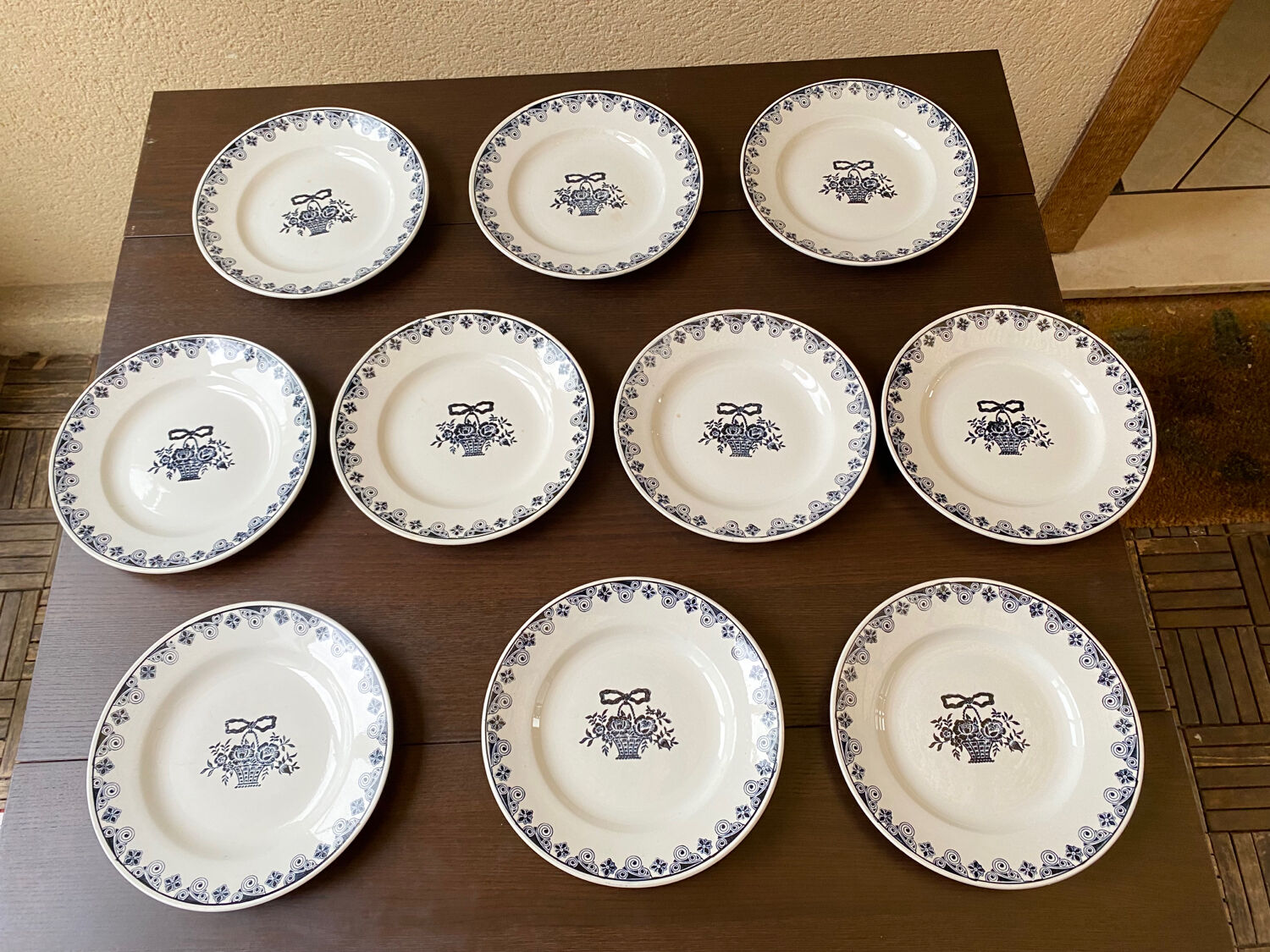 Service of 10 flat ceramic plates St Amand Marie-Rose vintage 20s/30s