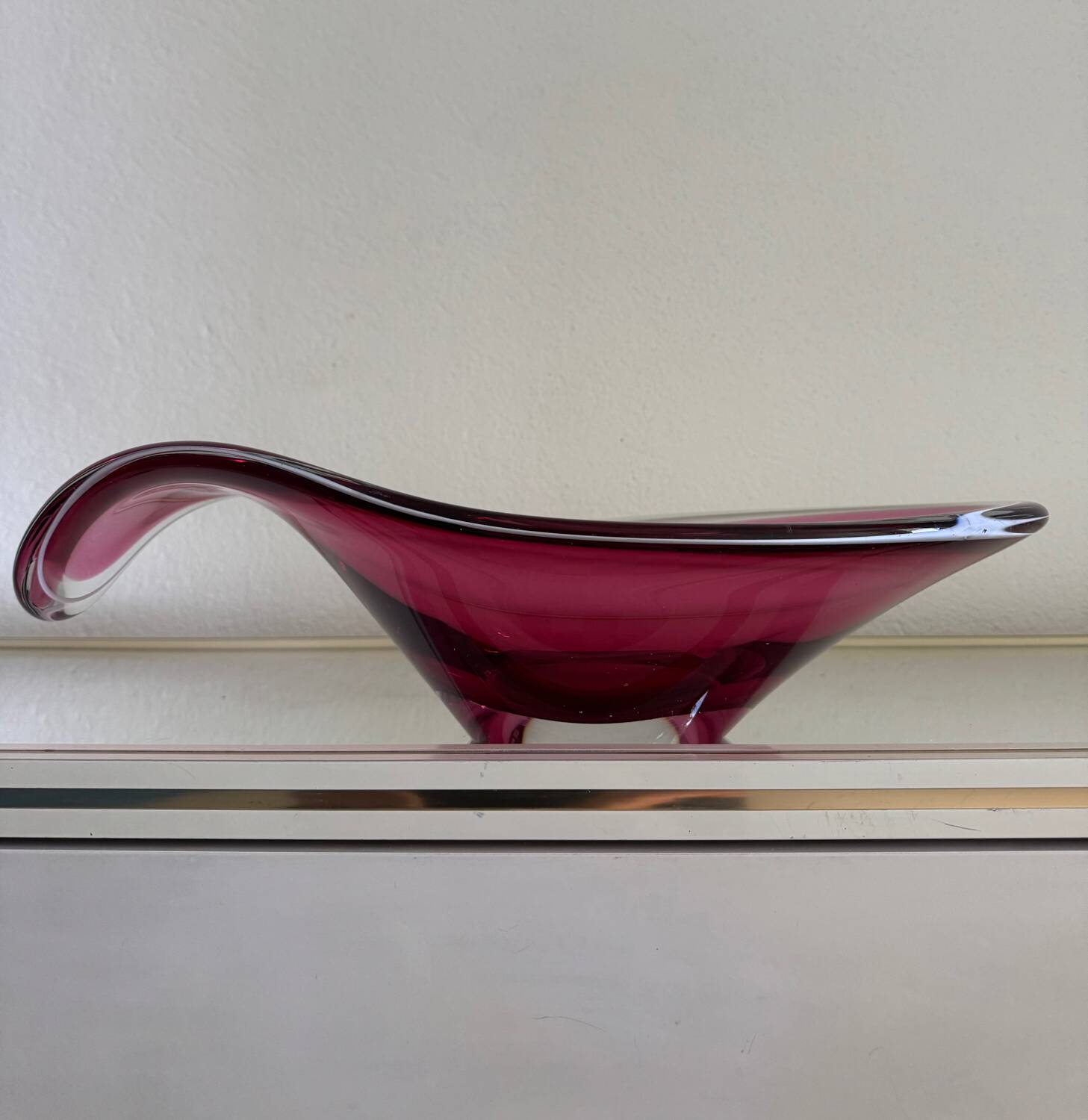 Scandinavian blown glass bowl Paul Kedelv 1950s