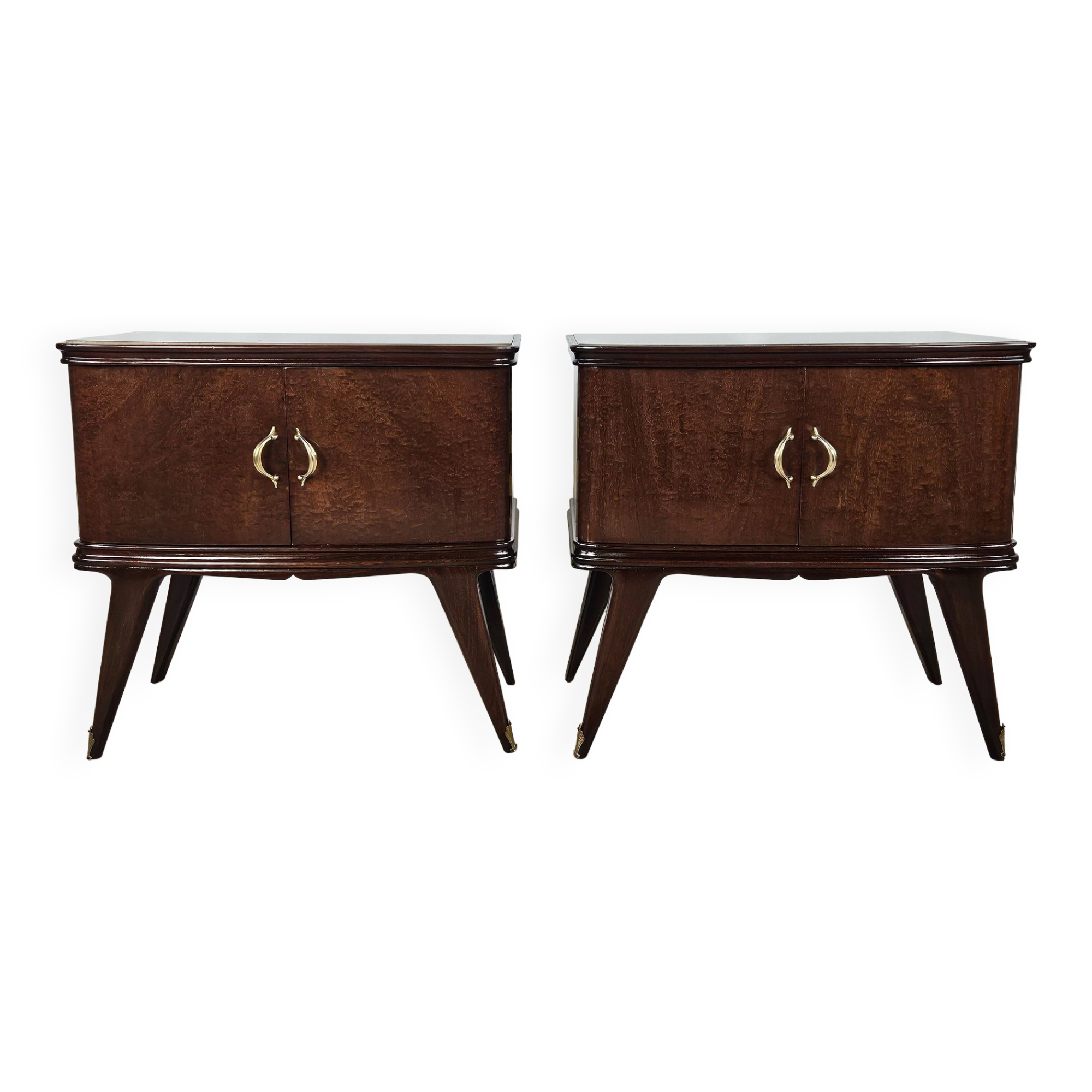 Paire de tables de chevet en acajou avec poignées en verre et laiton