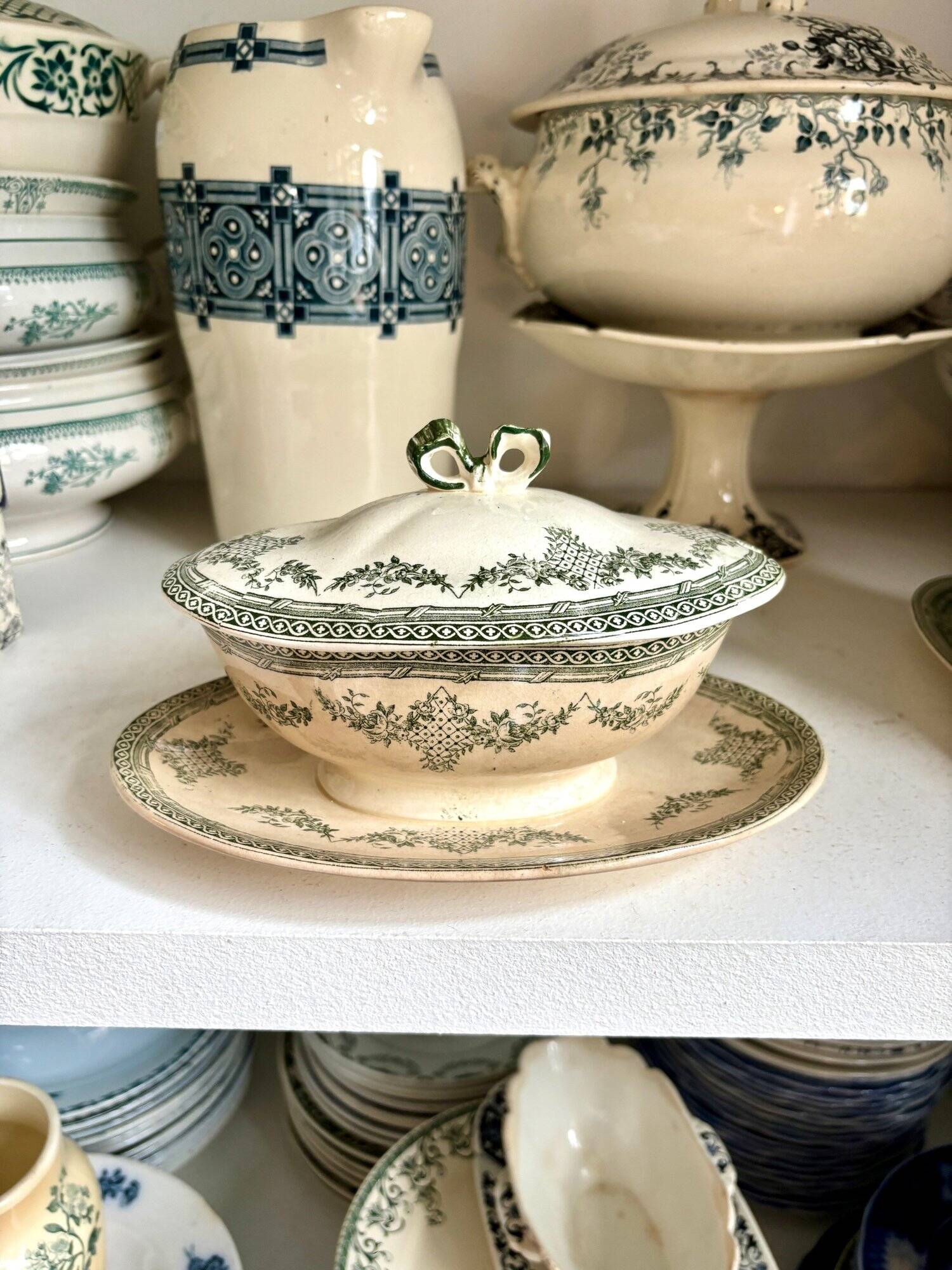 Clairefontaine iron earth gravy boat, “Antoinette” service